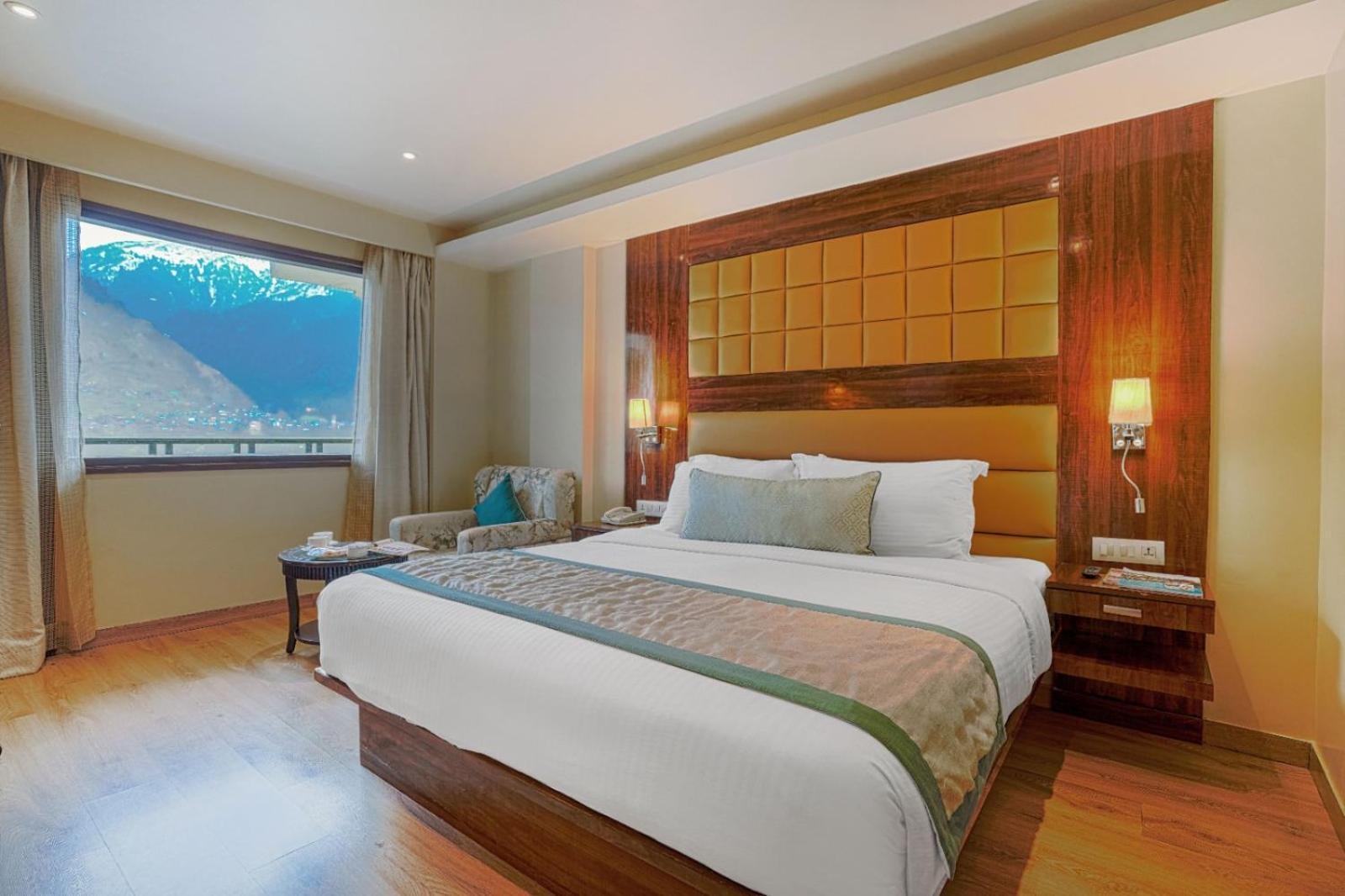 Hotel Himalayan Monal By Blueko Hotels Manāli Exterior foto