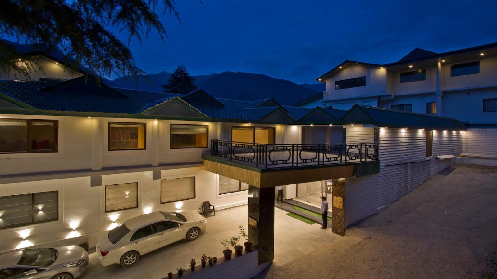 Hotel Himalayan Monal By Blueko Hotels Manāli Exterior foto